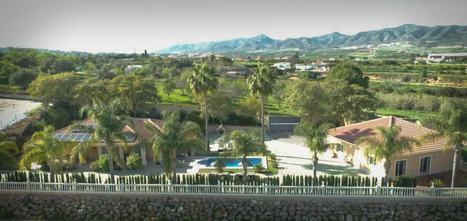 Tess Rancho Las Palmeras Alhaurín de la Torre Kültér fotó