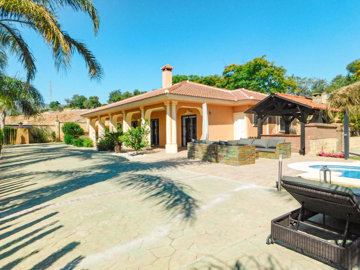 Tess Rancho Las Palmeras Alhaurín de la Torre Kültér fotó